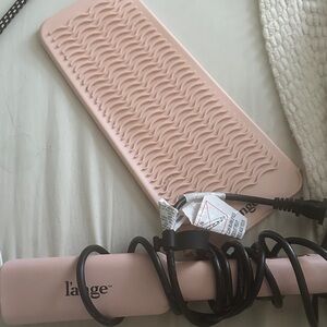 Lange Blush Pink Hair Styling Tool